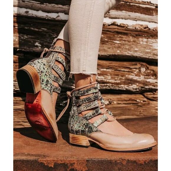Freebird by Steven Shoes - RARE Freebird by Steven Malone US 11 Beige & Croc Ankle Leather Sandals Shoes